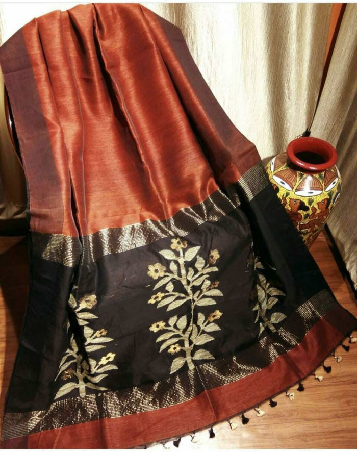 Jamdani Saree