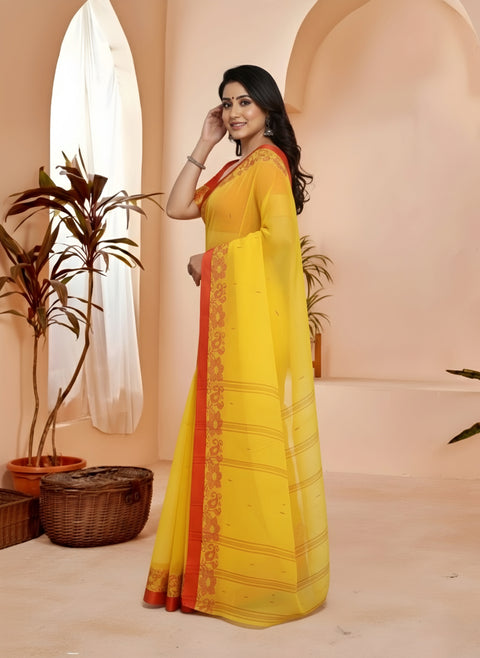 मुलमुल कॉटन जामदानी साड़ी रनिंग ब्लाउज के साथ - लाल रंग