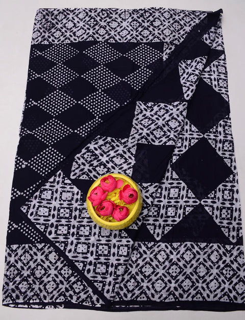 ముల్ముల్ కాటన్ చీర - ఆకుపచ్చ రంగు